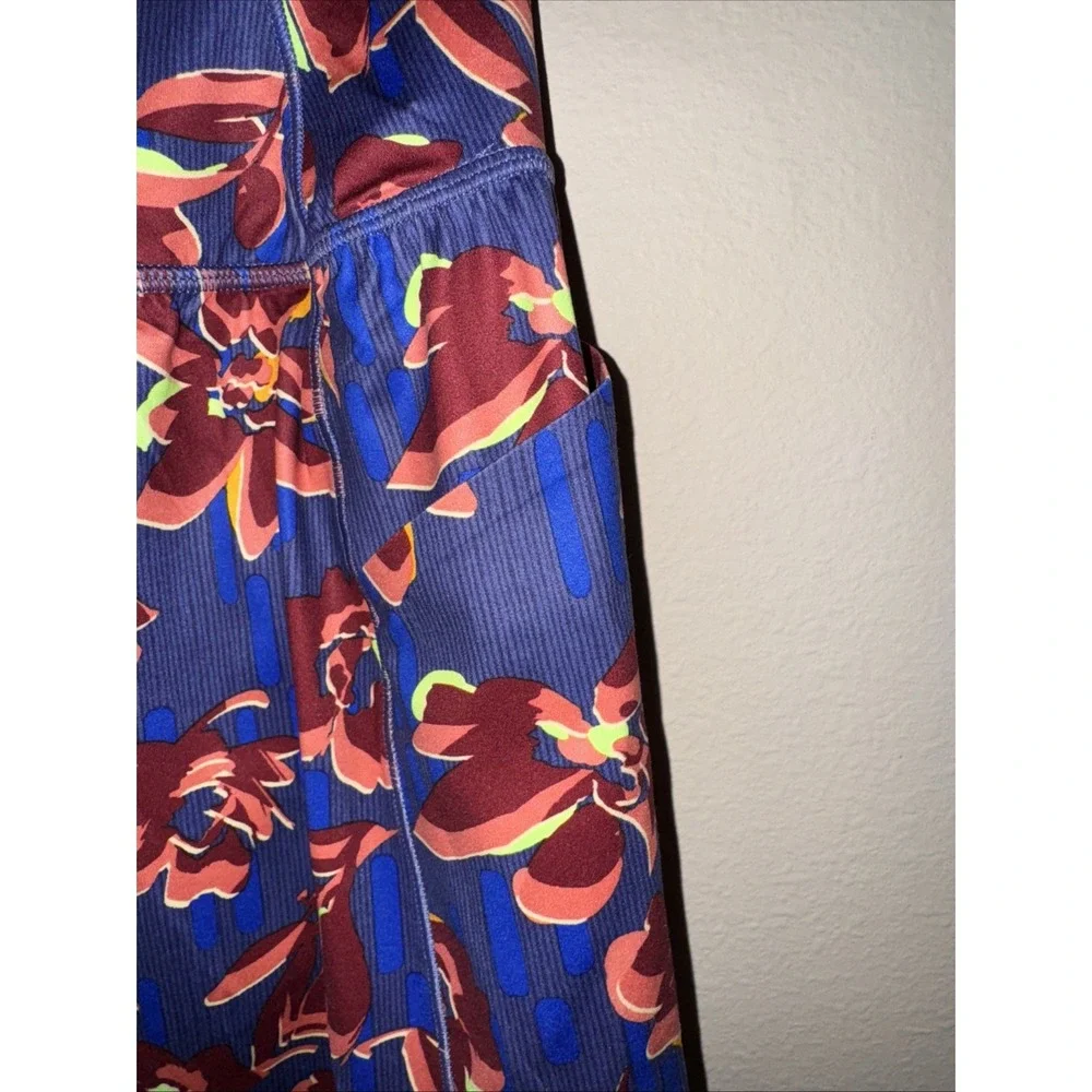 ATHLETA Women XXS Salutation Stash Pocket 16.5